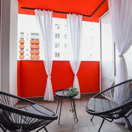 Trendy Apartment Near City Center Oradea Extérieur photo