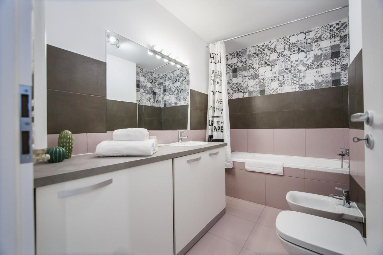 Trendy Apartment Near City Center Oradea Extérieur photo